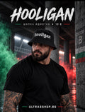 Черна шапка идиотка HOOLIGAN, показана на модел